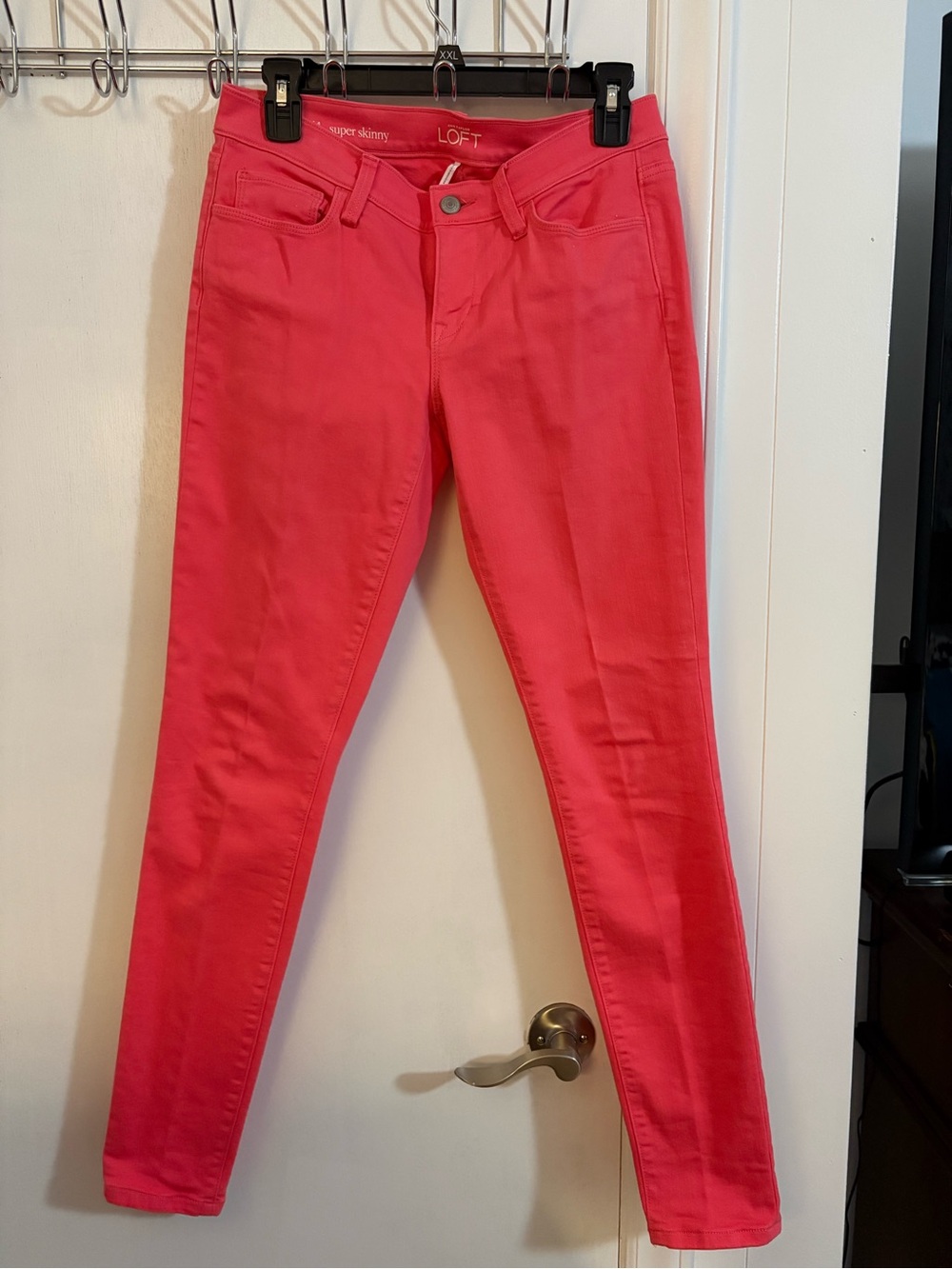 LOFT Skinny Jeans in Coral Pink